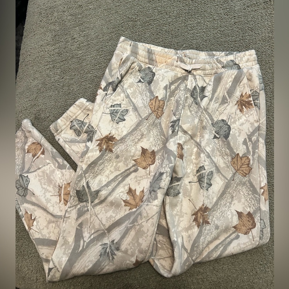 Abercrombie camo sweatpants